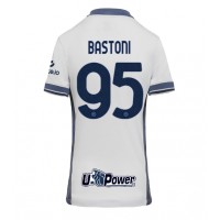 Camisa de Futebol Inter Milan Alessandro Bastoni #95 Equipamento Secundário Mulheres 2024-25 Manga Curta